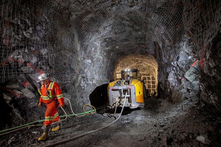Mining Engineering and Project Development